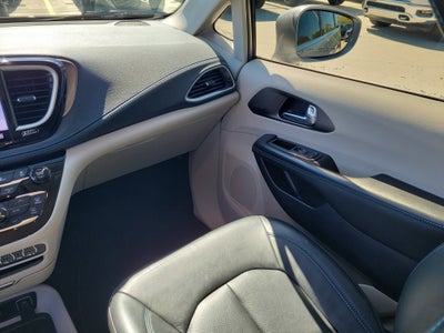 2021 Chrysler Pacifica Hybrid Touring L