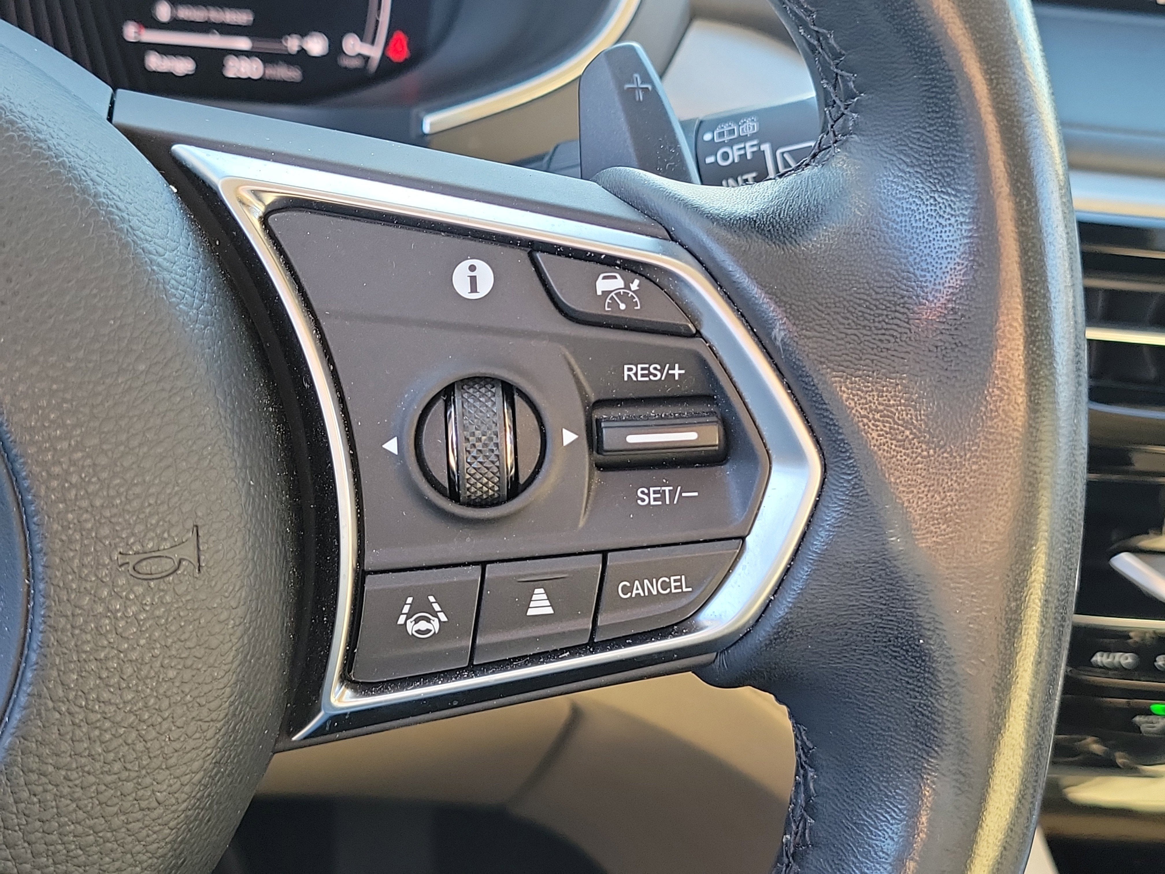 2022 Acura MDX w/Technology Package