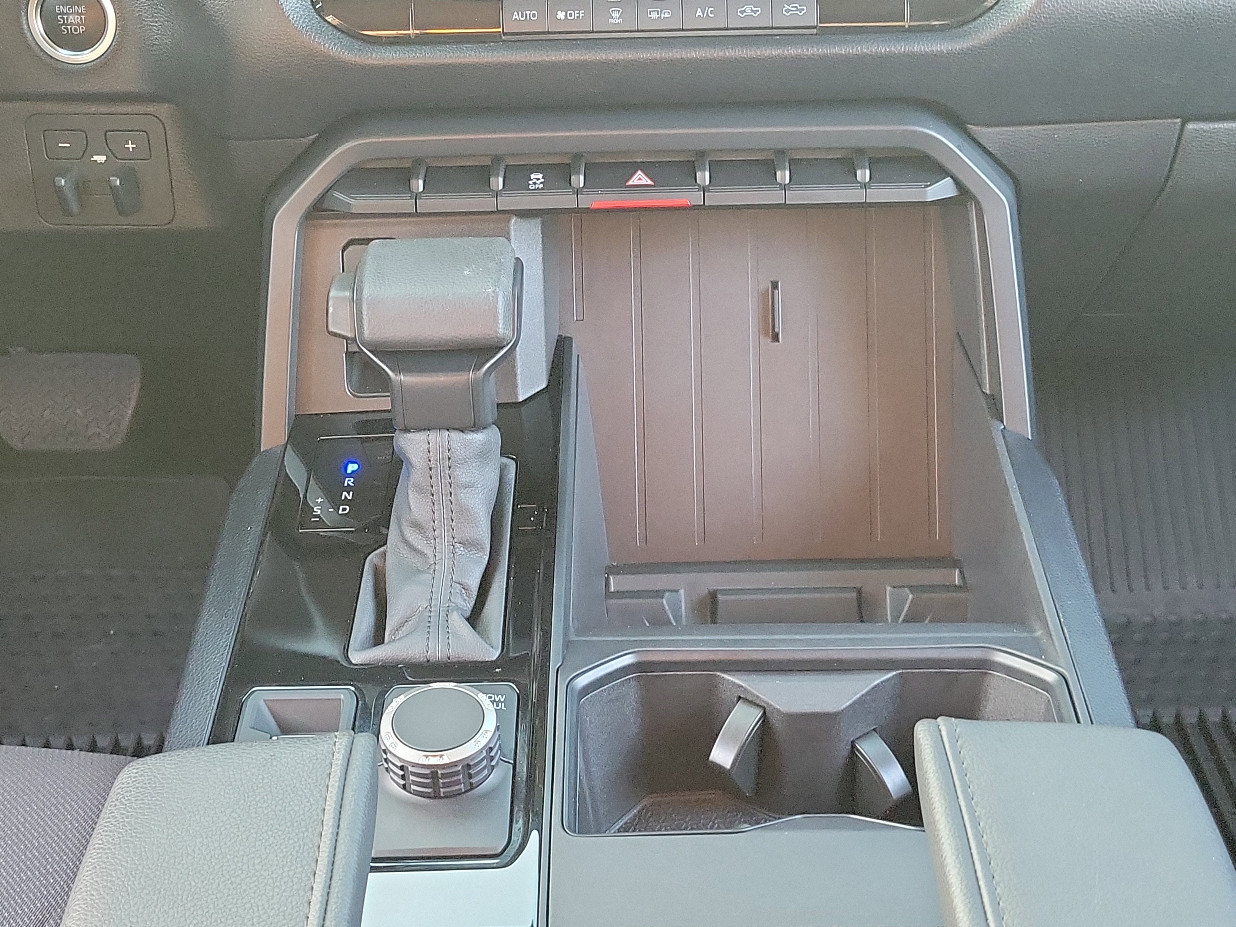 2024 Toyota Tundra 4WD SR5