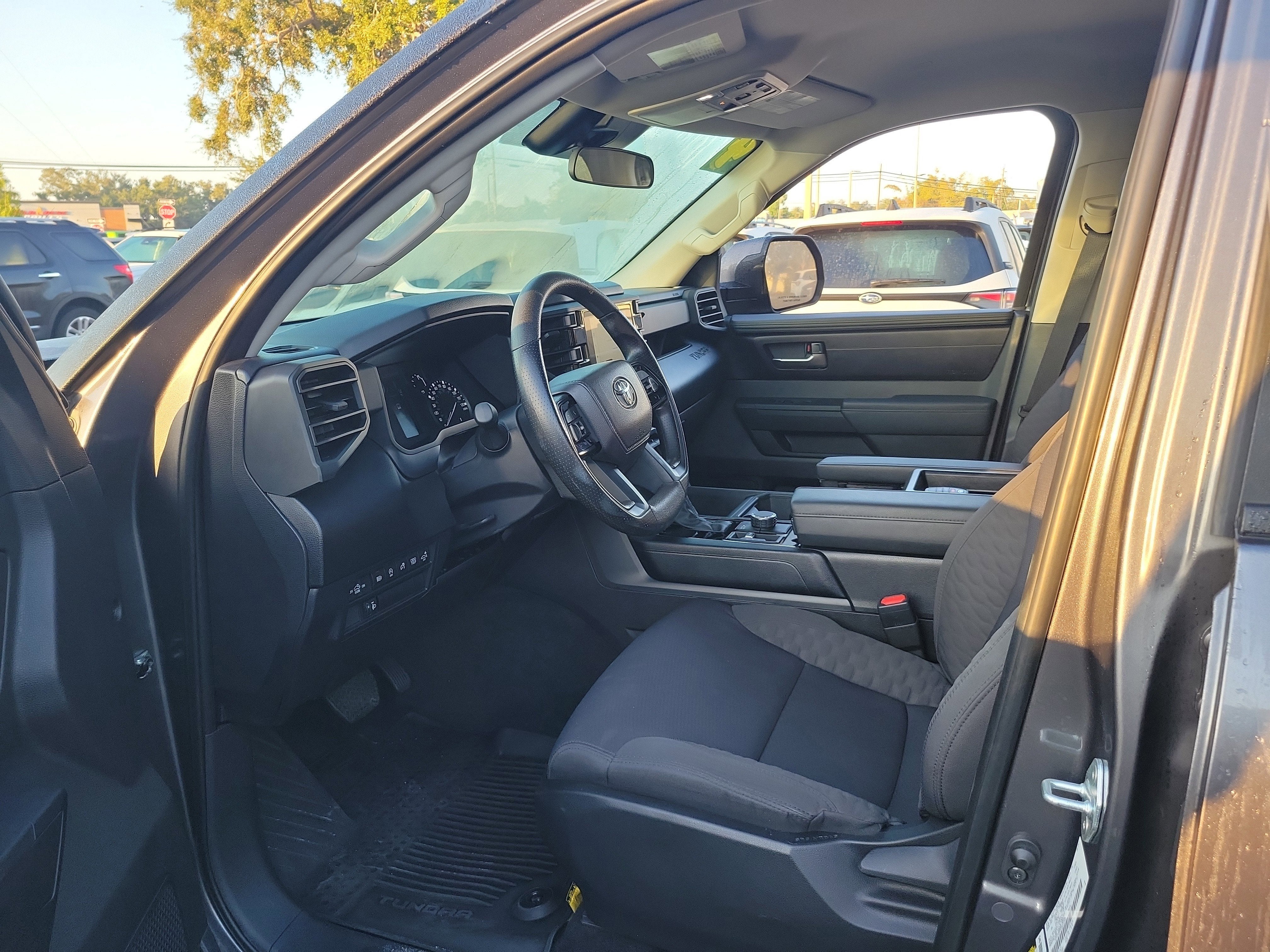 2024 Toyota Tundra 4WD SR5