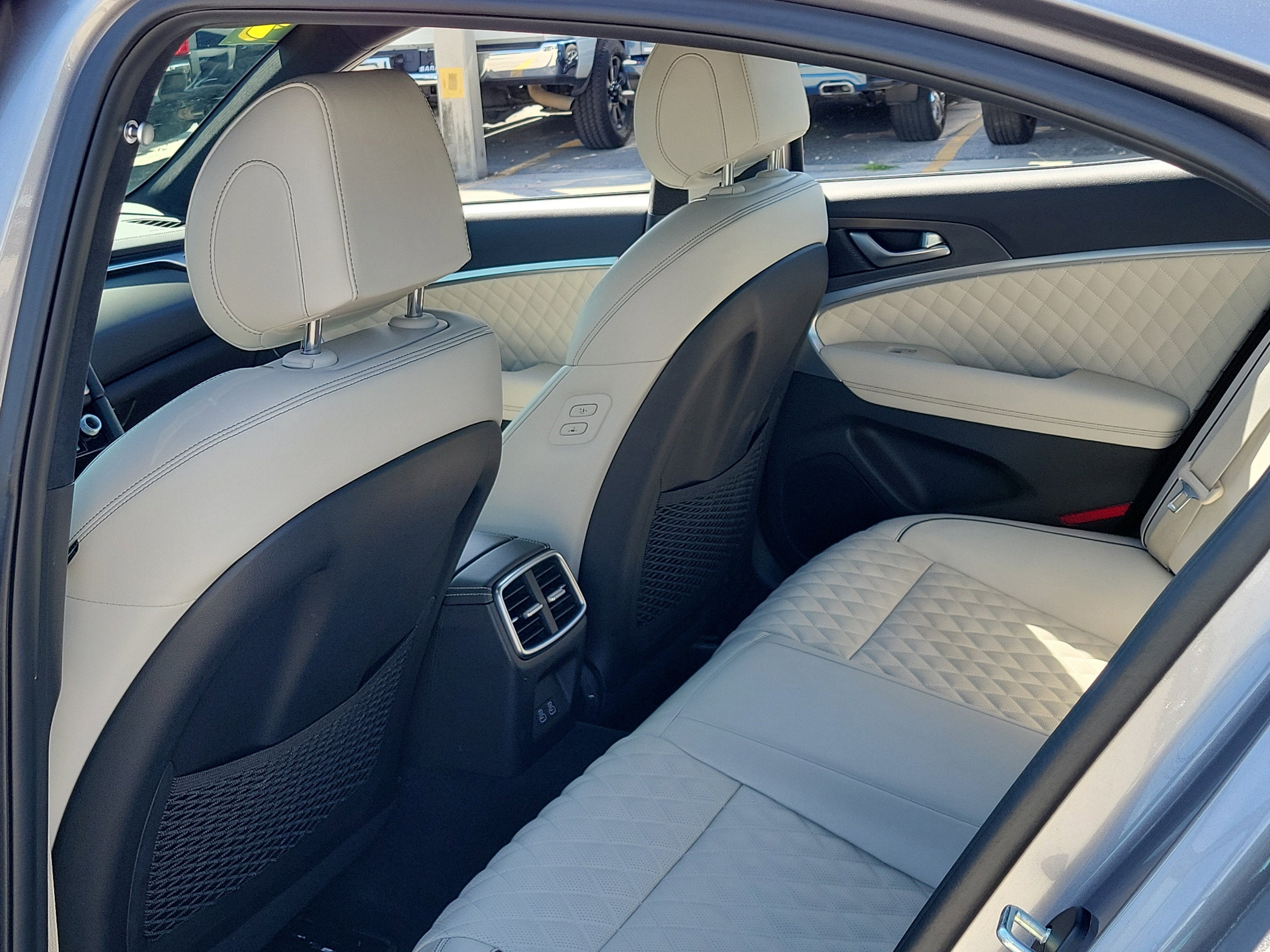 2024 Genesis G70 3.3T Sport Advanced