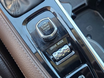 2020 Volvo XC90 Momentum