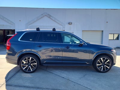 2020 Volvo XC90 Momentum