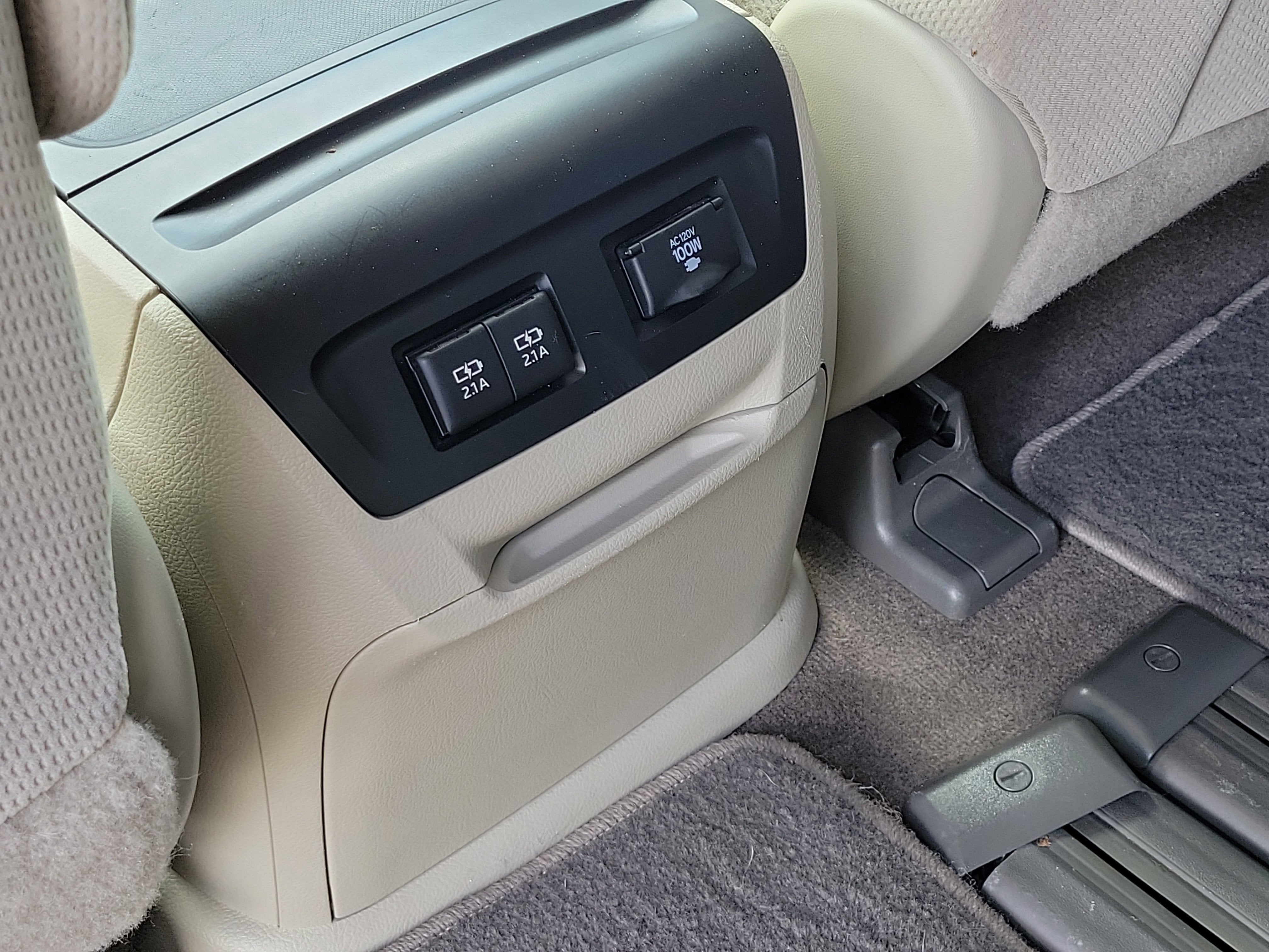 2018 Toyota Sienna LE Auto Access Seat