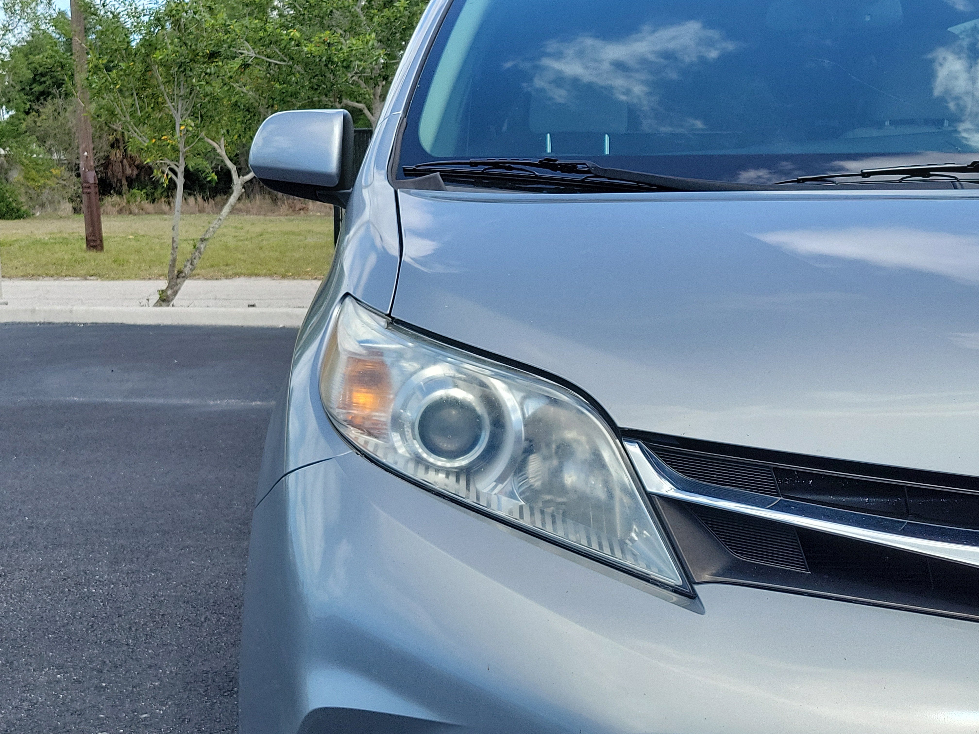 2018 Toyota Sienna LE