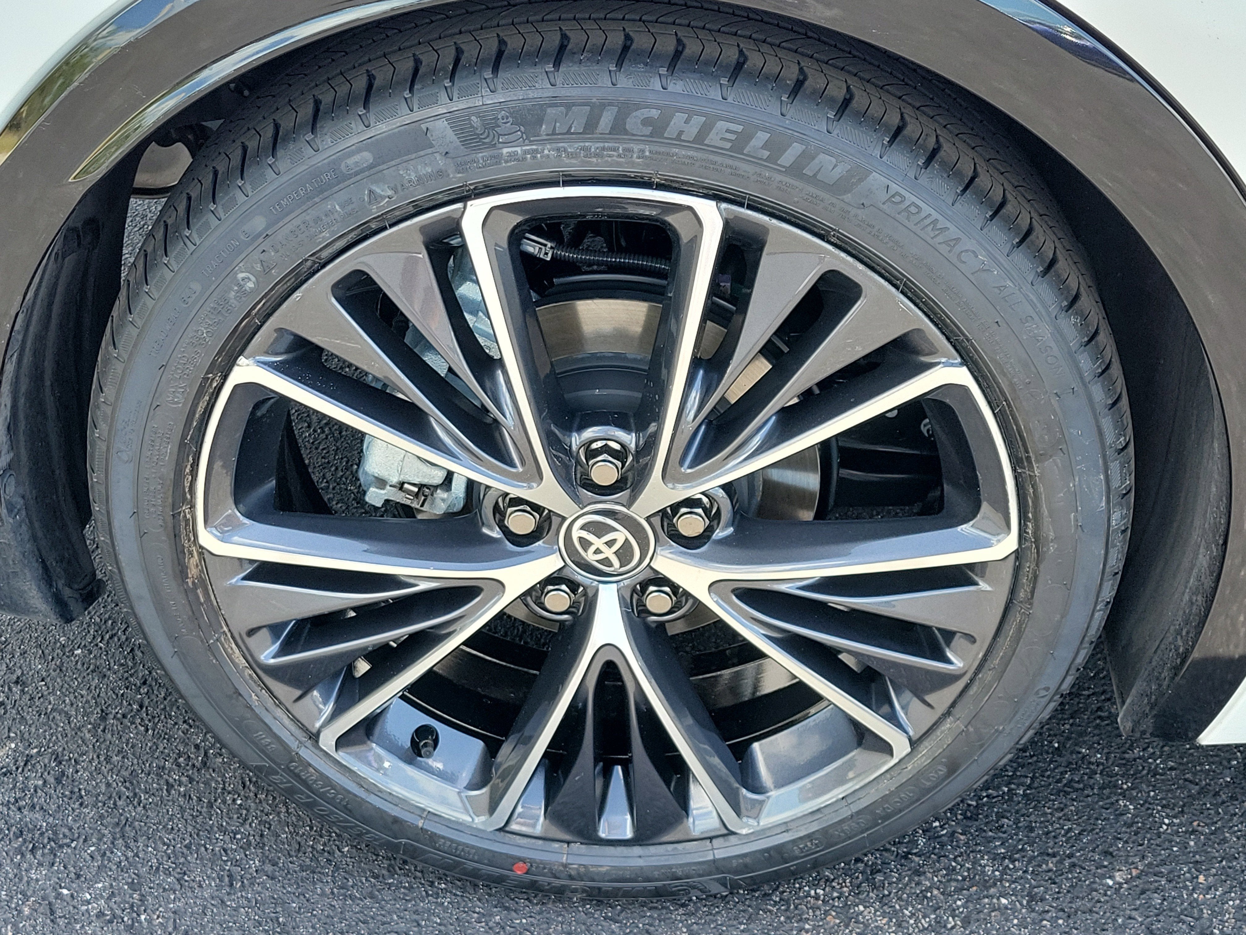 2024 Toyota Prius XLE