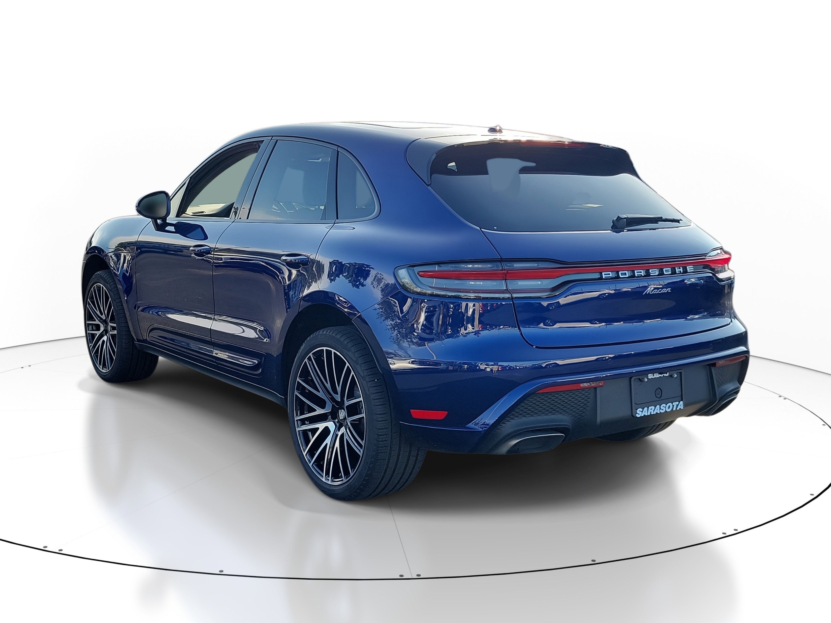 2025 Porsche Macan T