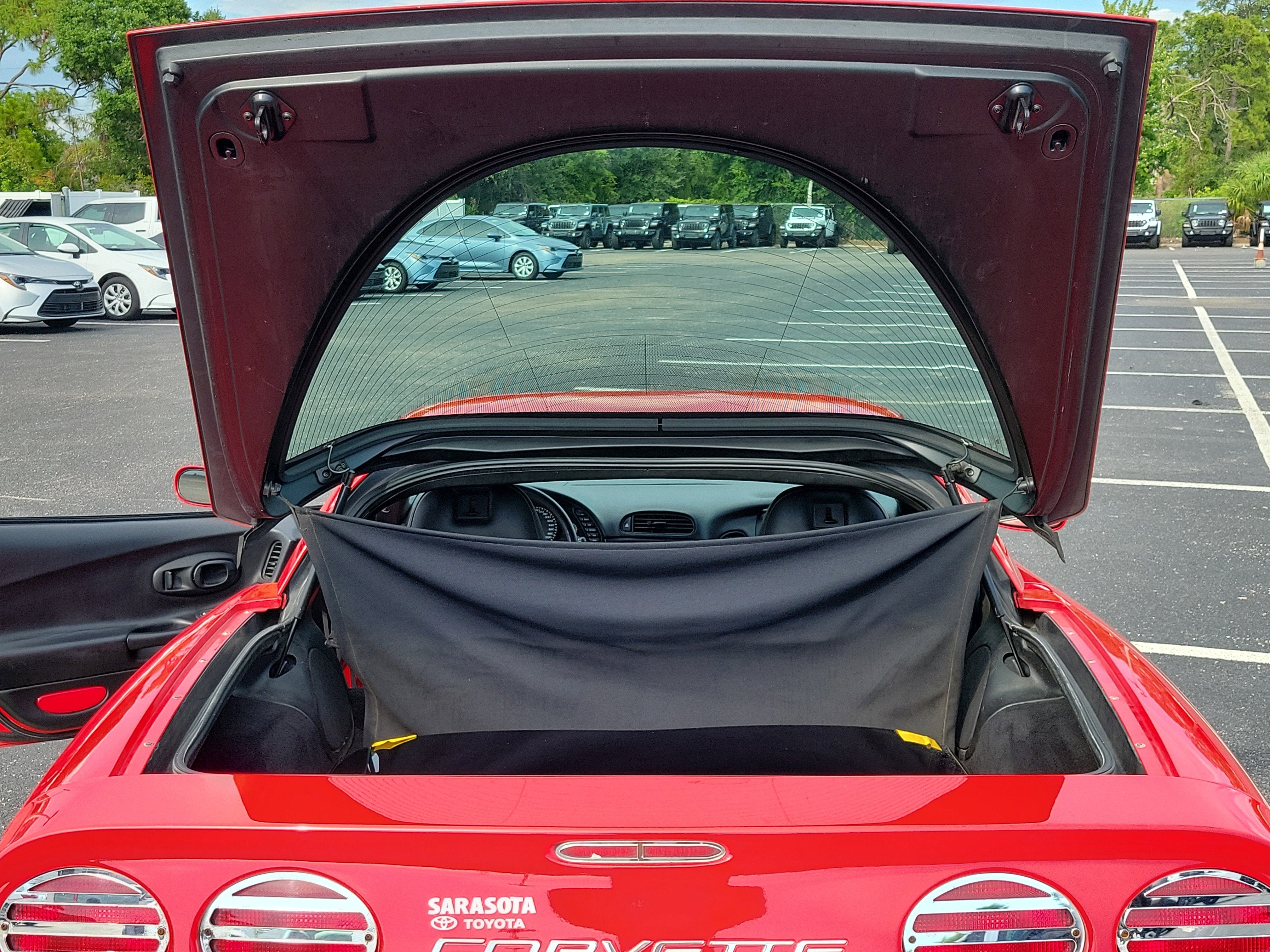 2004 Chevrolet Corvette 2dr Cpe