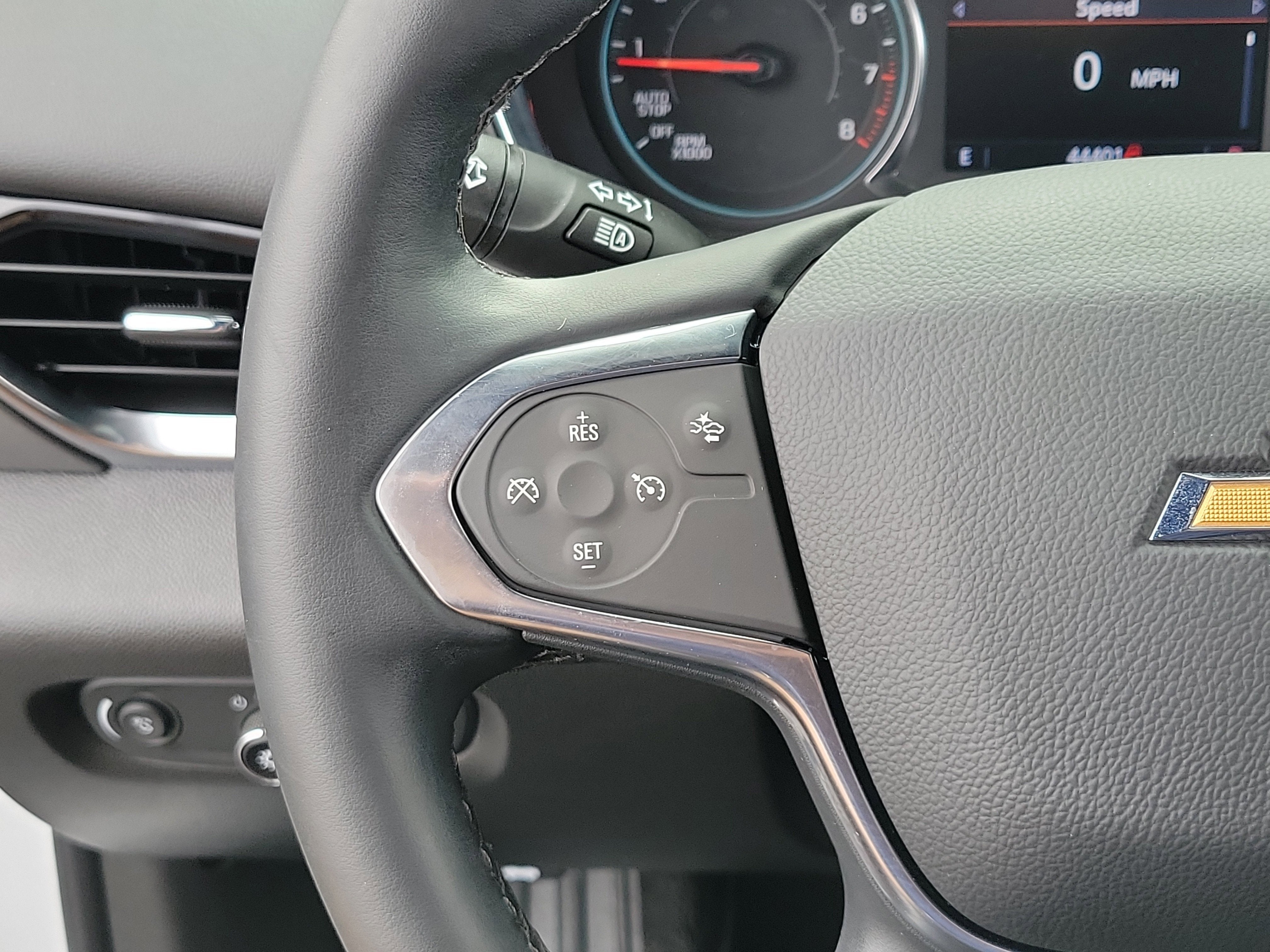 2023 Chevrolet Traverse LT
