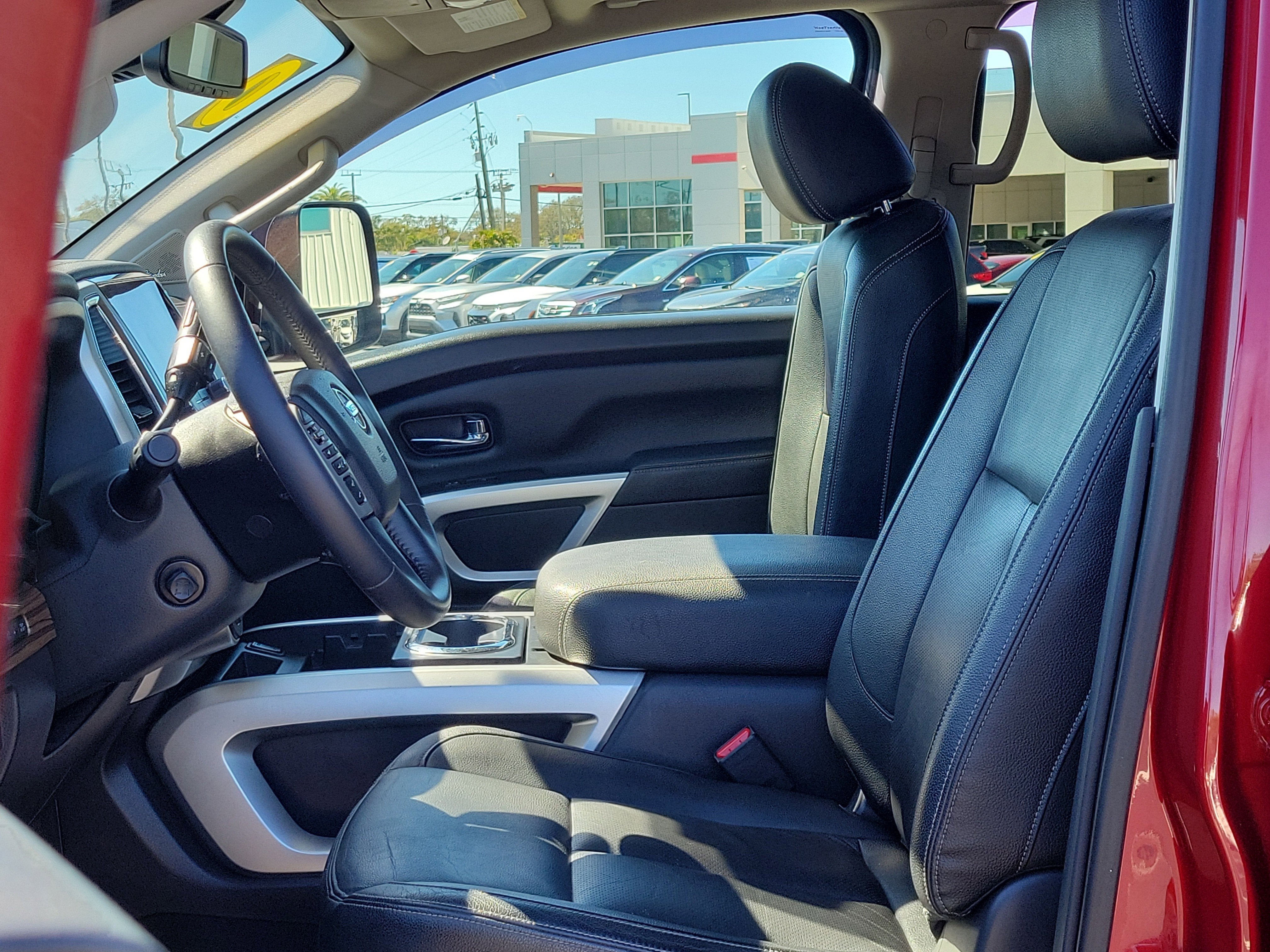 2020 Nissan Titan SL