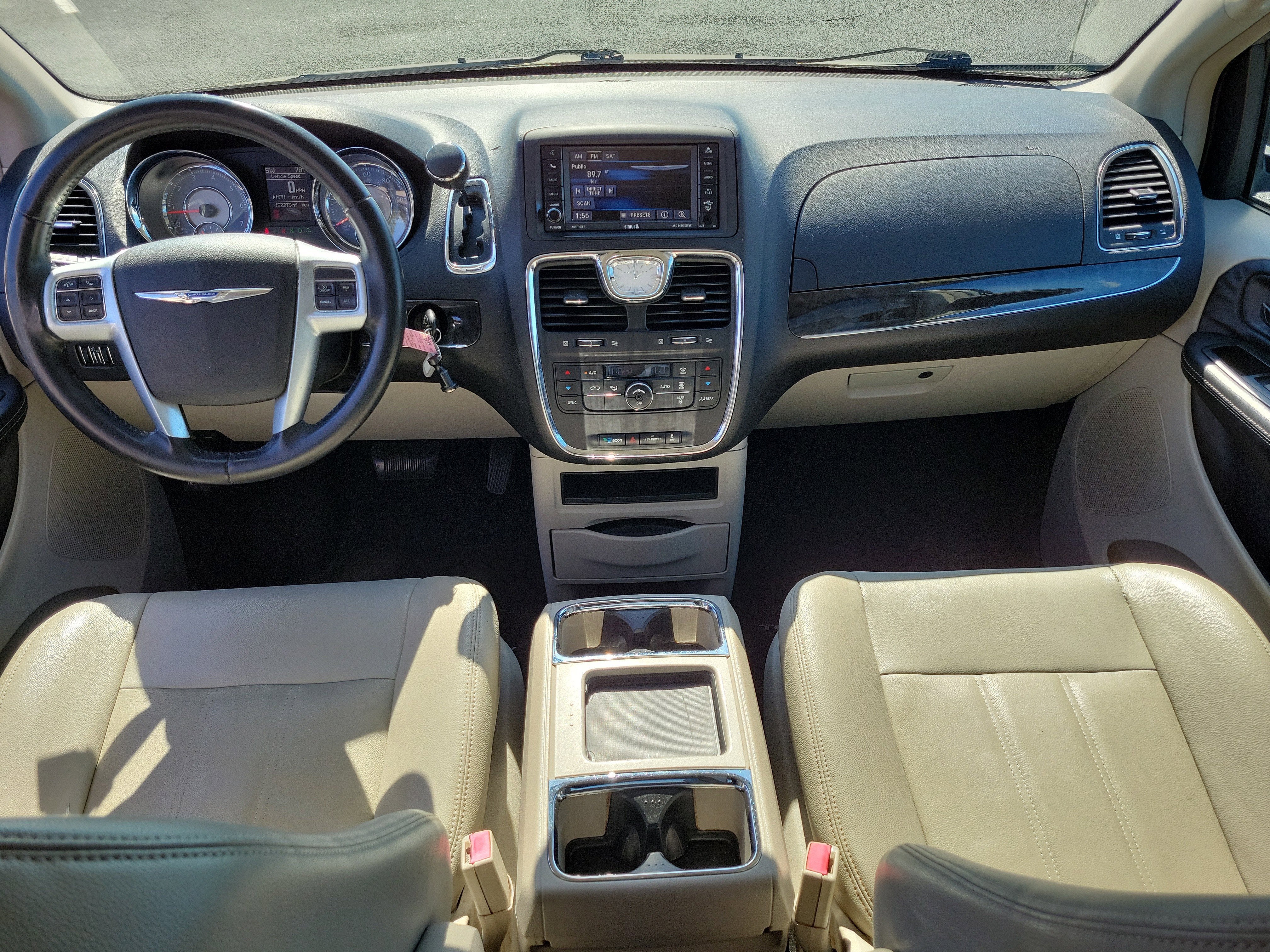 2013 Chrysler Town & Country Touring