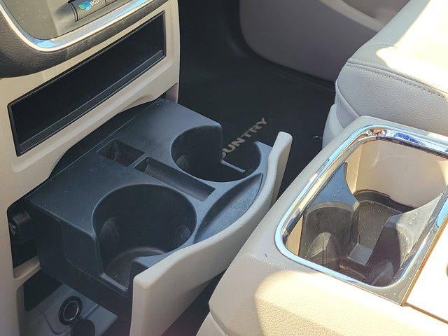 2013 Chrysler Town & Country Touring