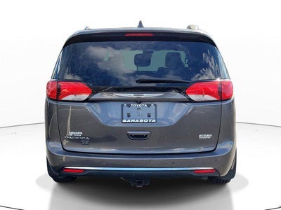 2020 Chrysler Pacifica Touring L