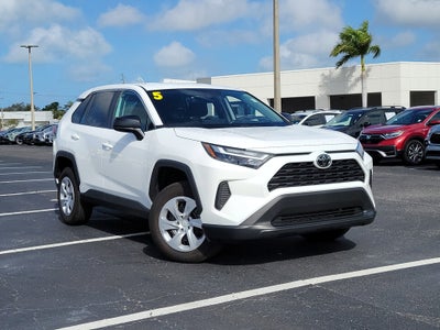 2025 Toyota RAV4 LE