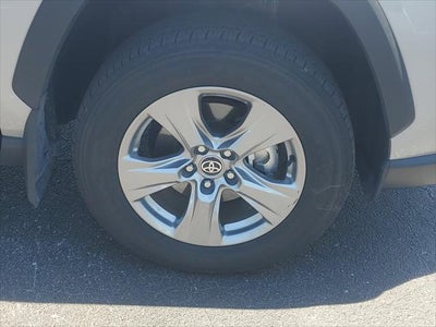 2025 Toyota RAV4 XLE