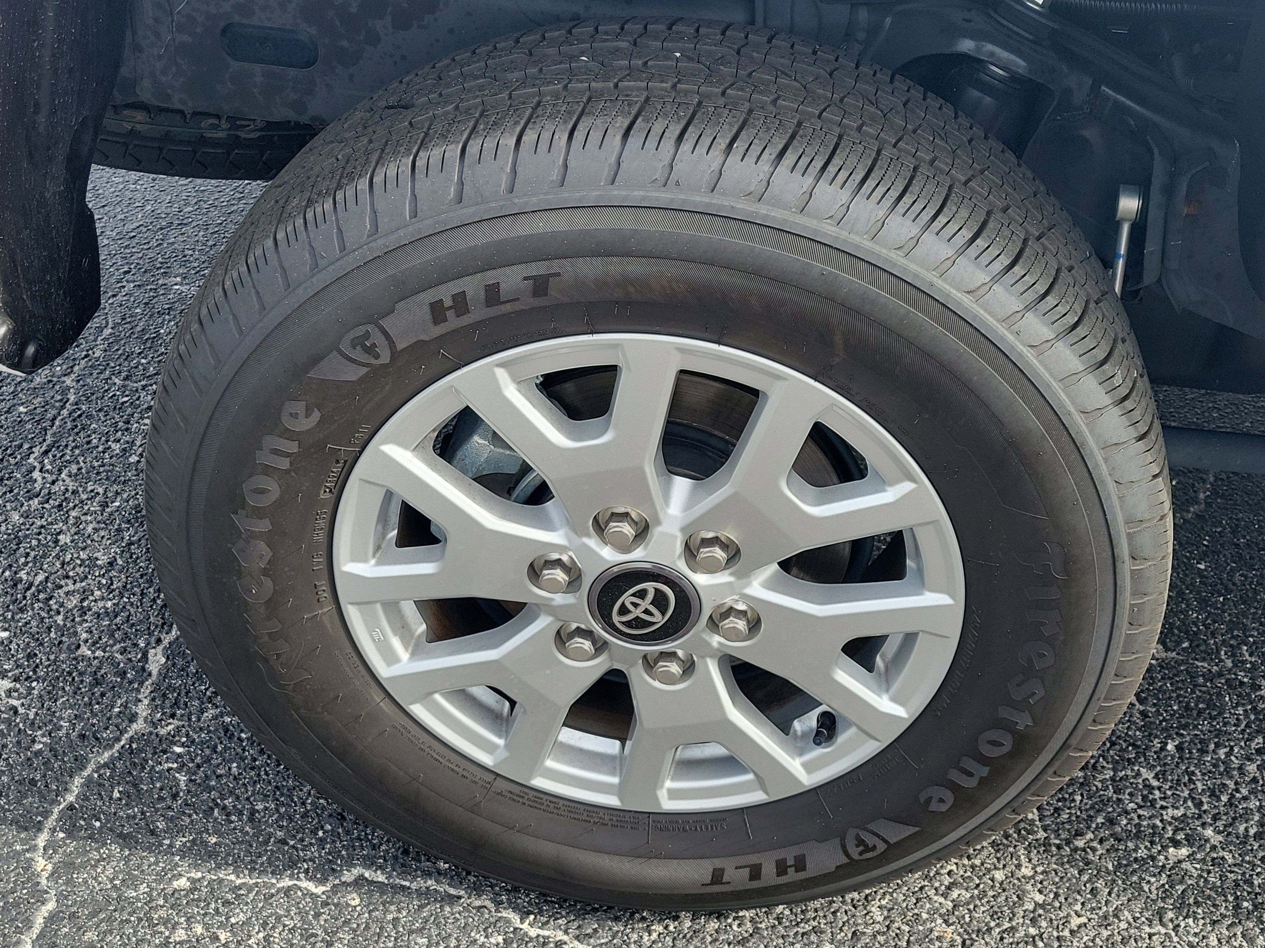 2024 Toyota Tacoma SR5