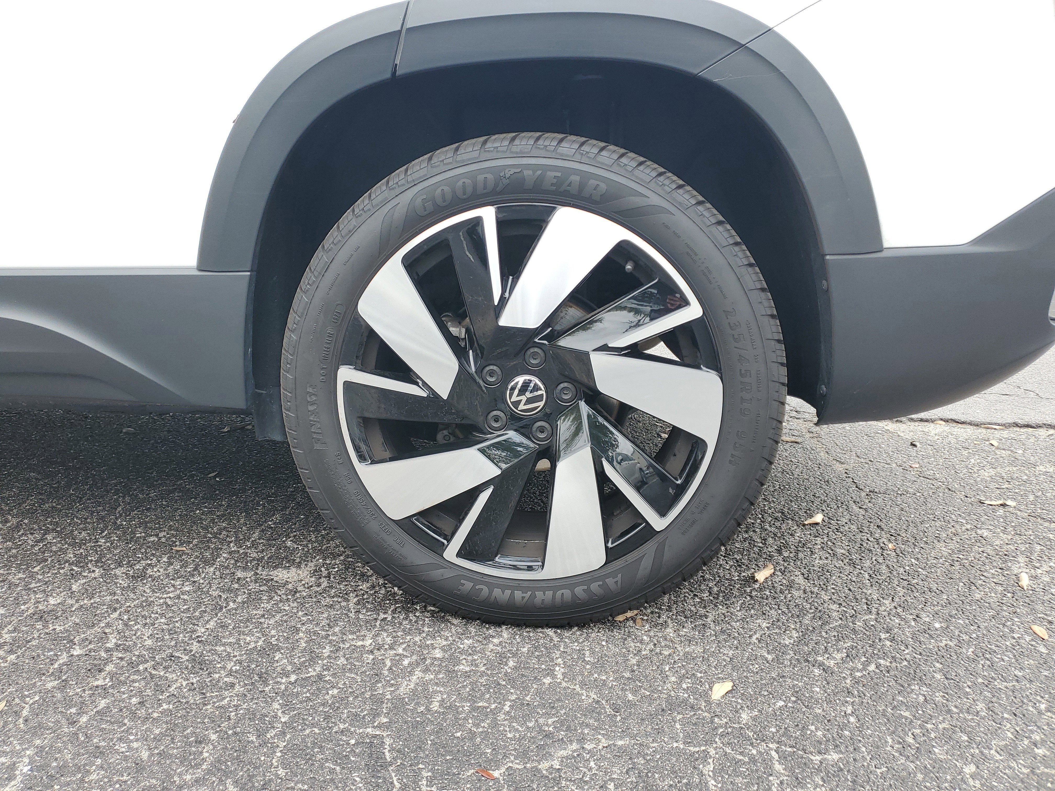 2024 Volkswagen Taos 1.5T SEL