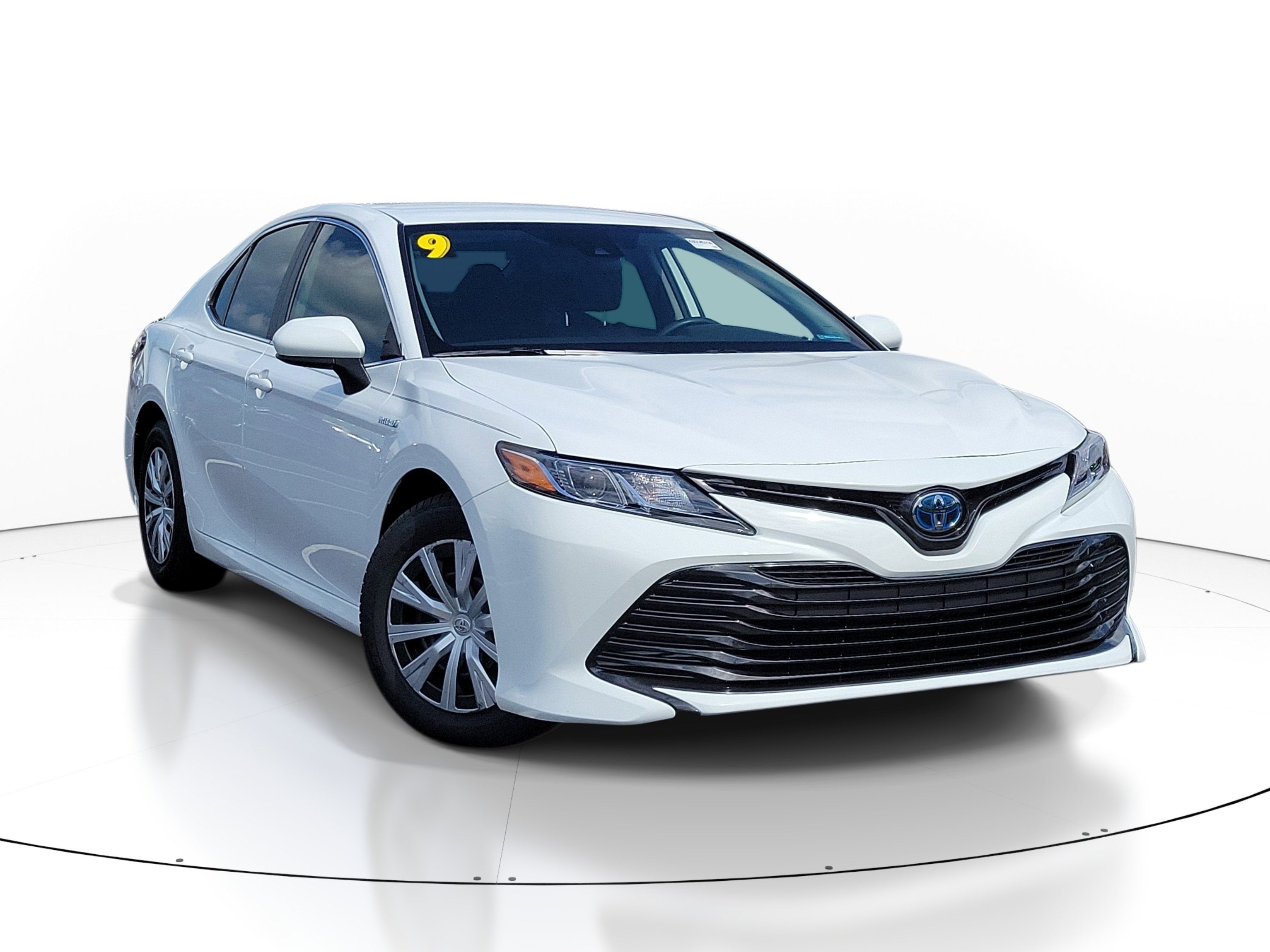 2019 Toyota Camry Hybrid LE