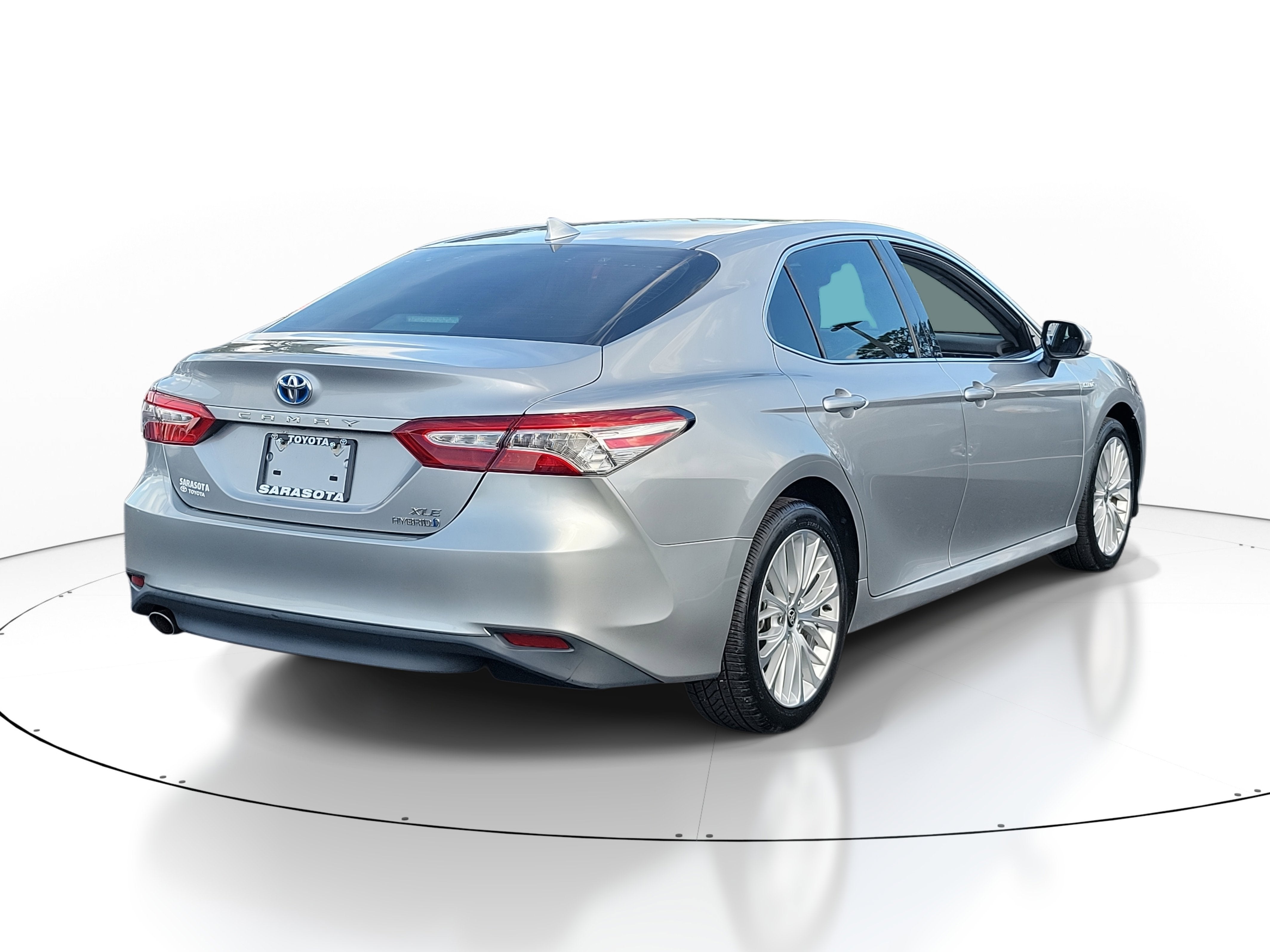 2020 Toyota Camry Hybrid XLE