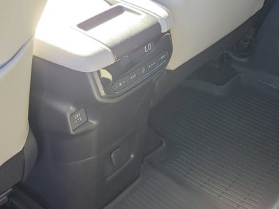 2025 Toyota Grand Highlander Hybrid XLE