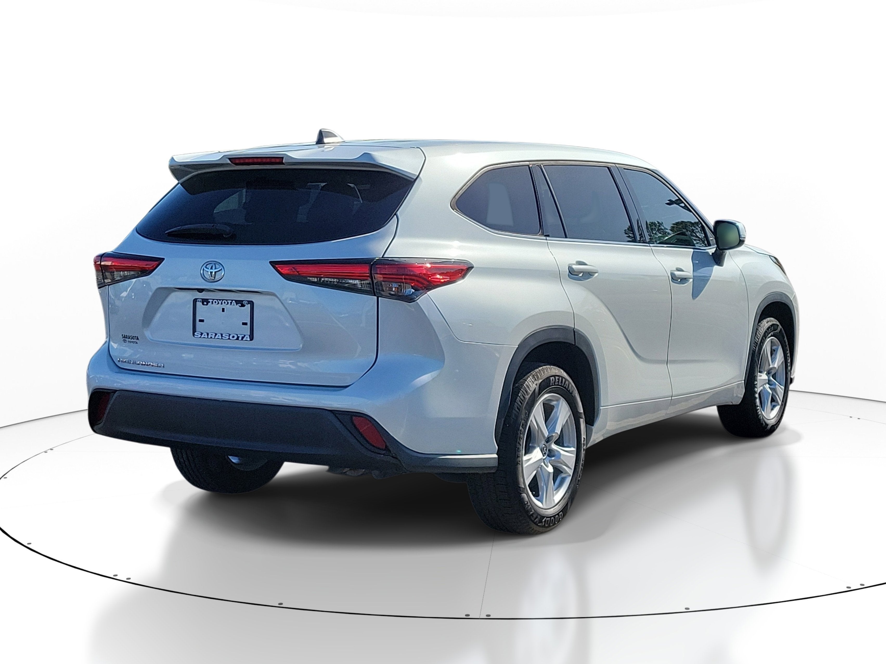 2022 Toyota Highlander L