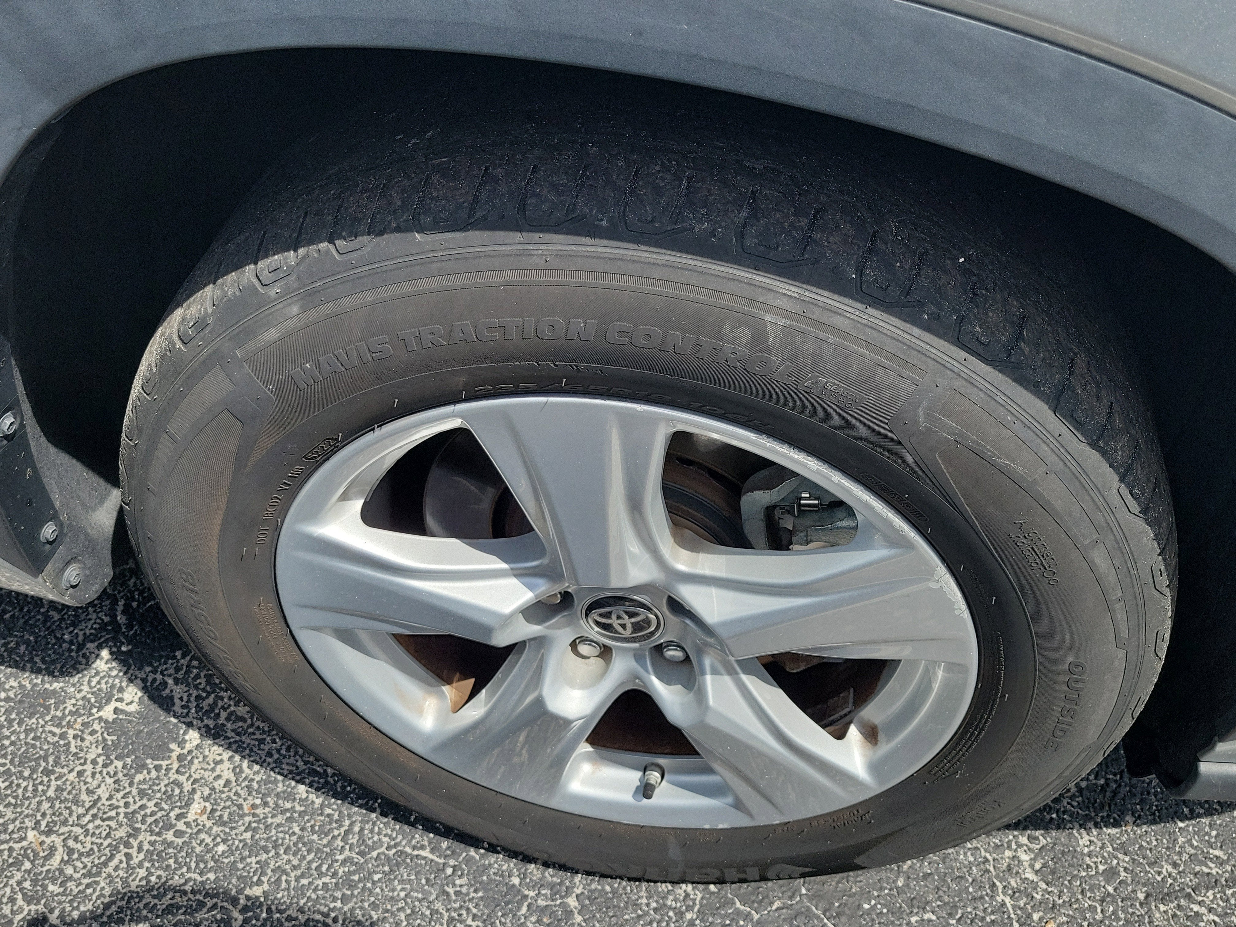 2020 Toyota Highlander L