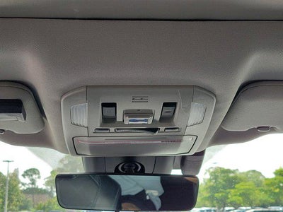 2023 Toyota Highlander Hybrid Platinum