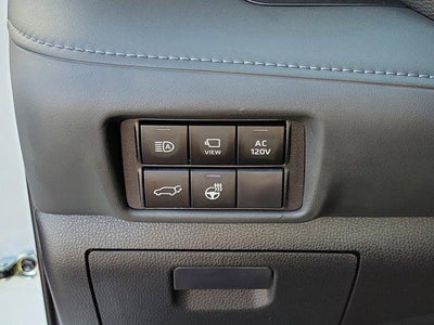 2023 Toyota Highlander Hybrid Platinum