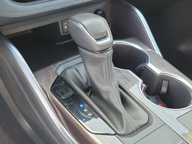 2023 Toyota Highlander Hybrid Platinum