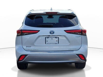 2023 Toyota Highlander Hybrid Platinum