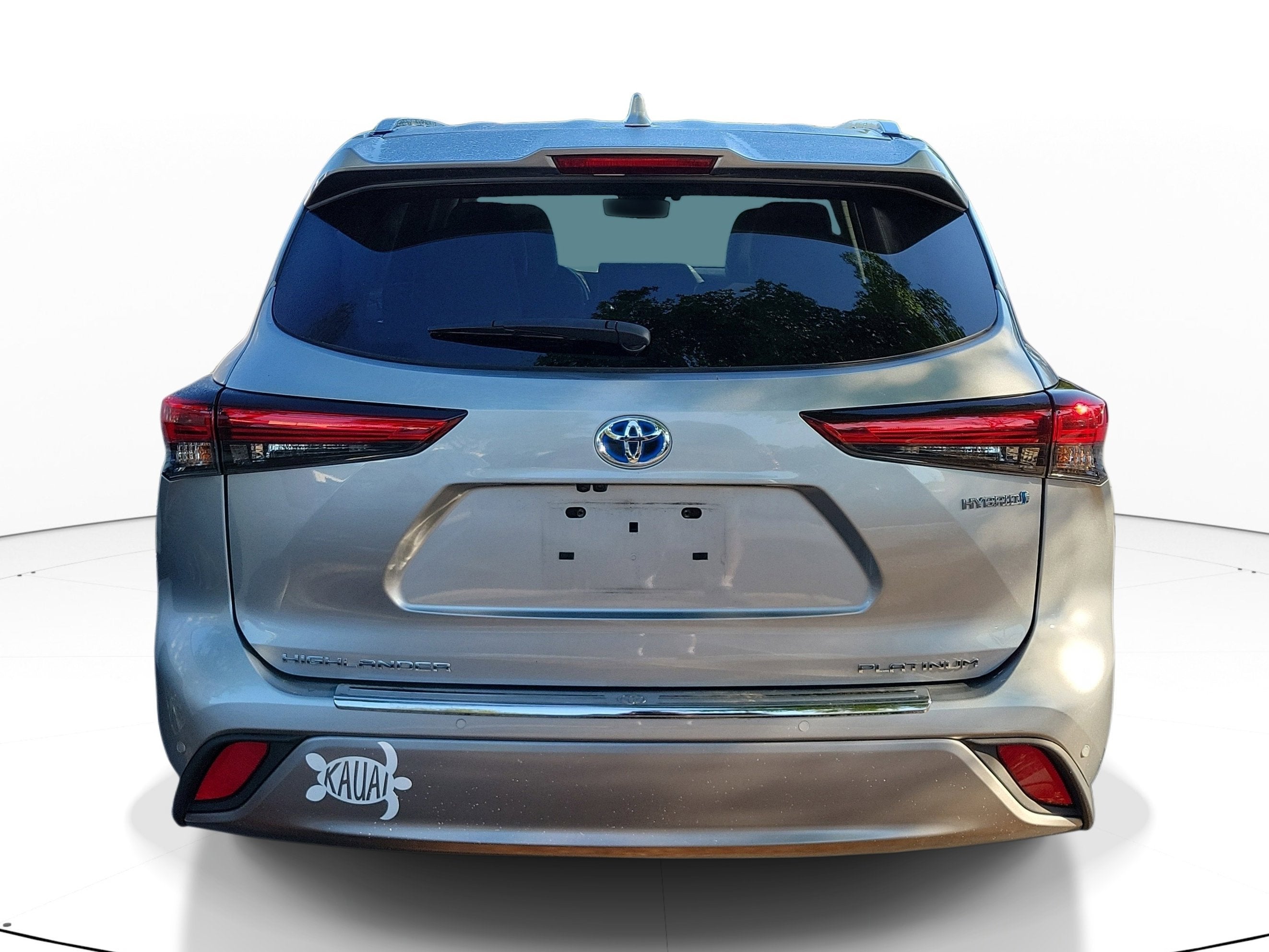 2022 Toyota Highlander Hybrid Platinum