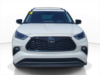 2025 Toyota Highlander Hybrid XLE