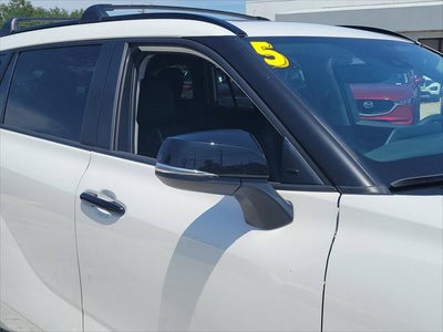 2025 Toyota Highlander Hybrid XLE