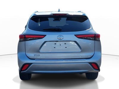 2023 Toyota Highlander Platinum
