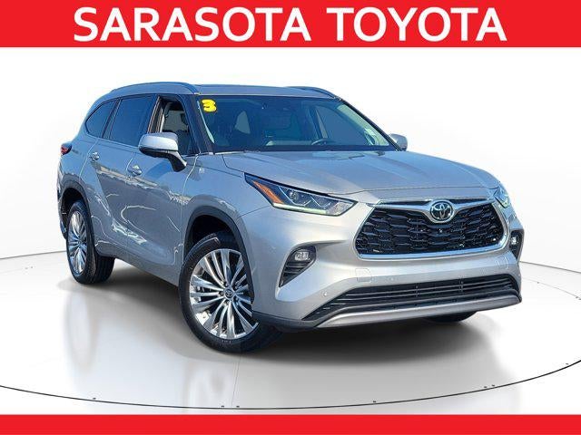 2023 Toyota Highlander Platinum