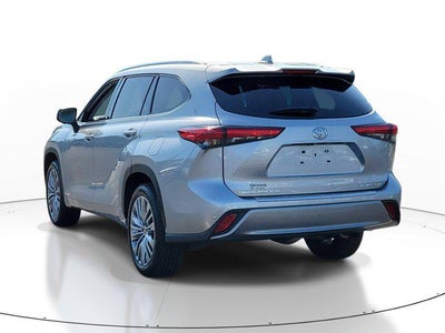 2023 Toyota Highlander Platinum