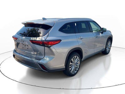 2023 Toyota Highlander Platinum