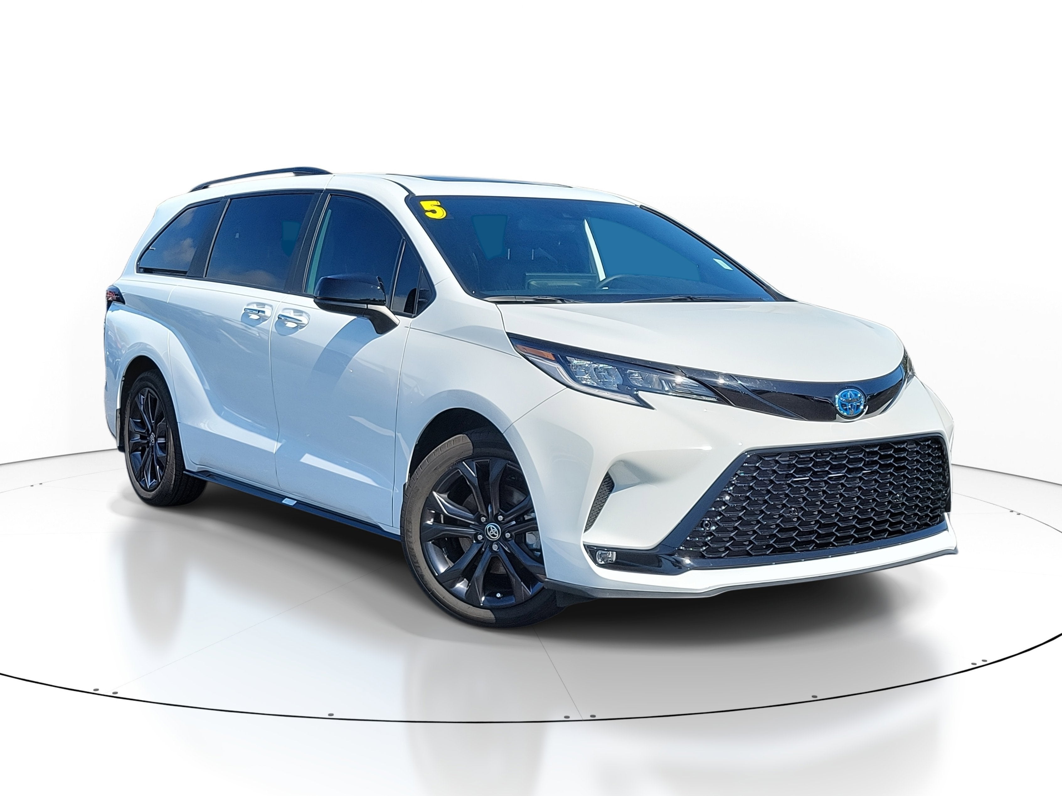 2025 Toyota Sienna XSE