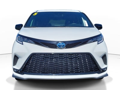 2025 Toyota Sienna XSE