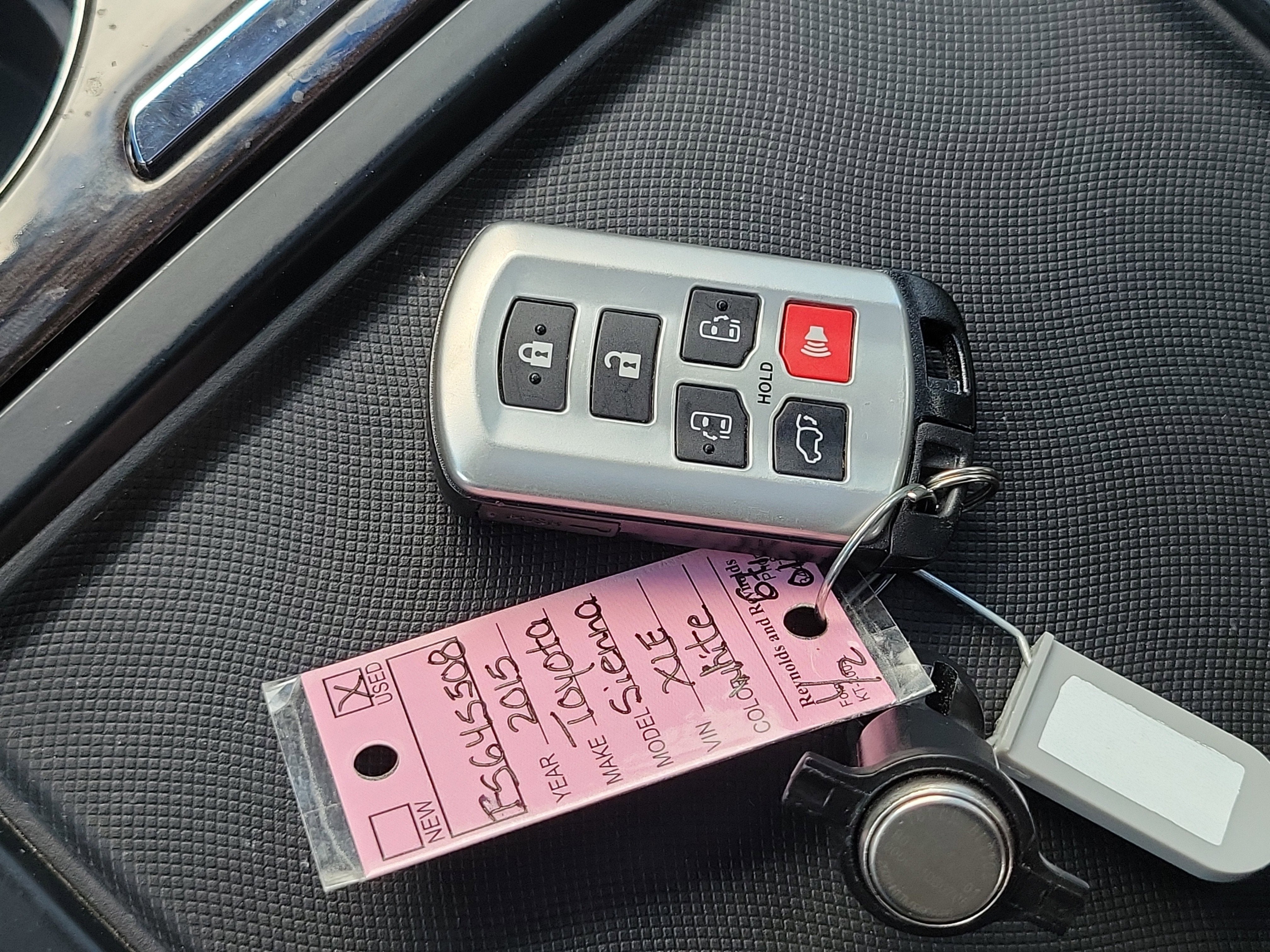 2015 Toyota Sienna XLE