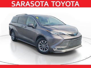 2021 Toyota Sienna XLE