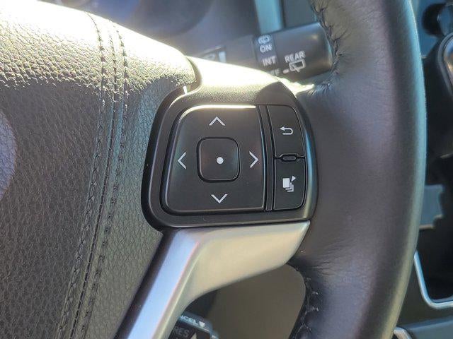 2017 Toyota Sienna XLE