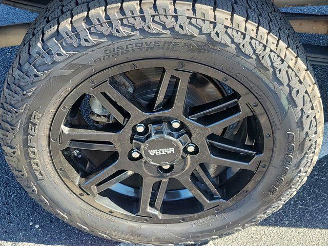 2018 Toyota Tundra SR5