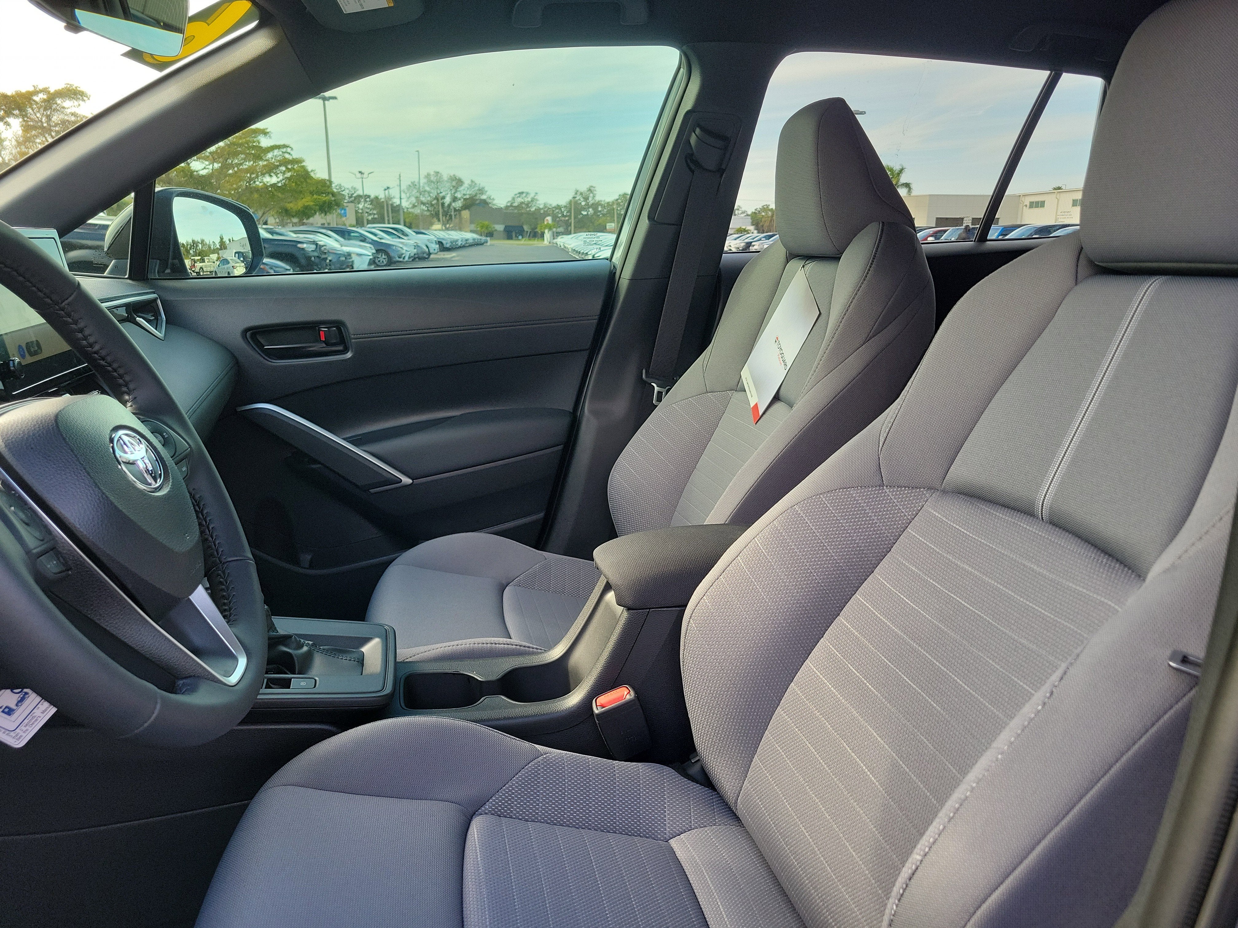 2026 Toyota Corolla Cross Hybrid SE