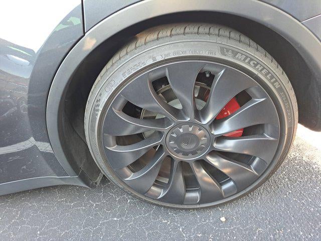 2024 Tesla Model Y Performance