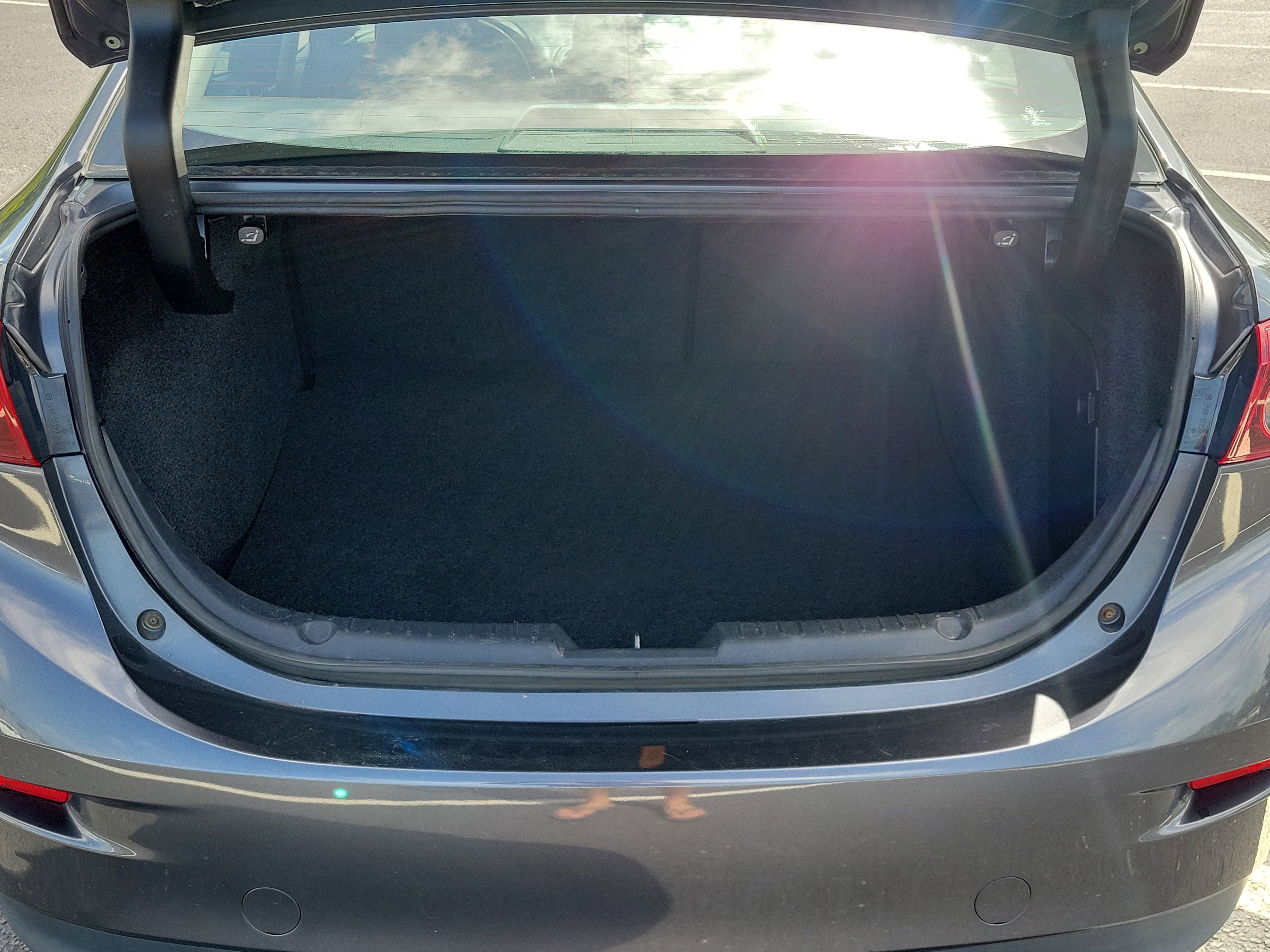 2016 Mazda Mazda3 i Sport
