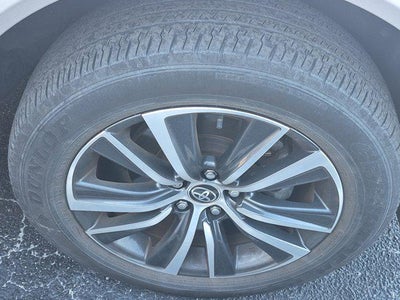 2023 Toyota Venza LE