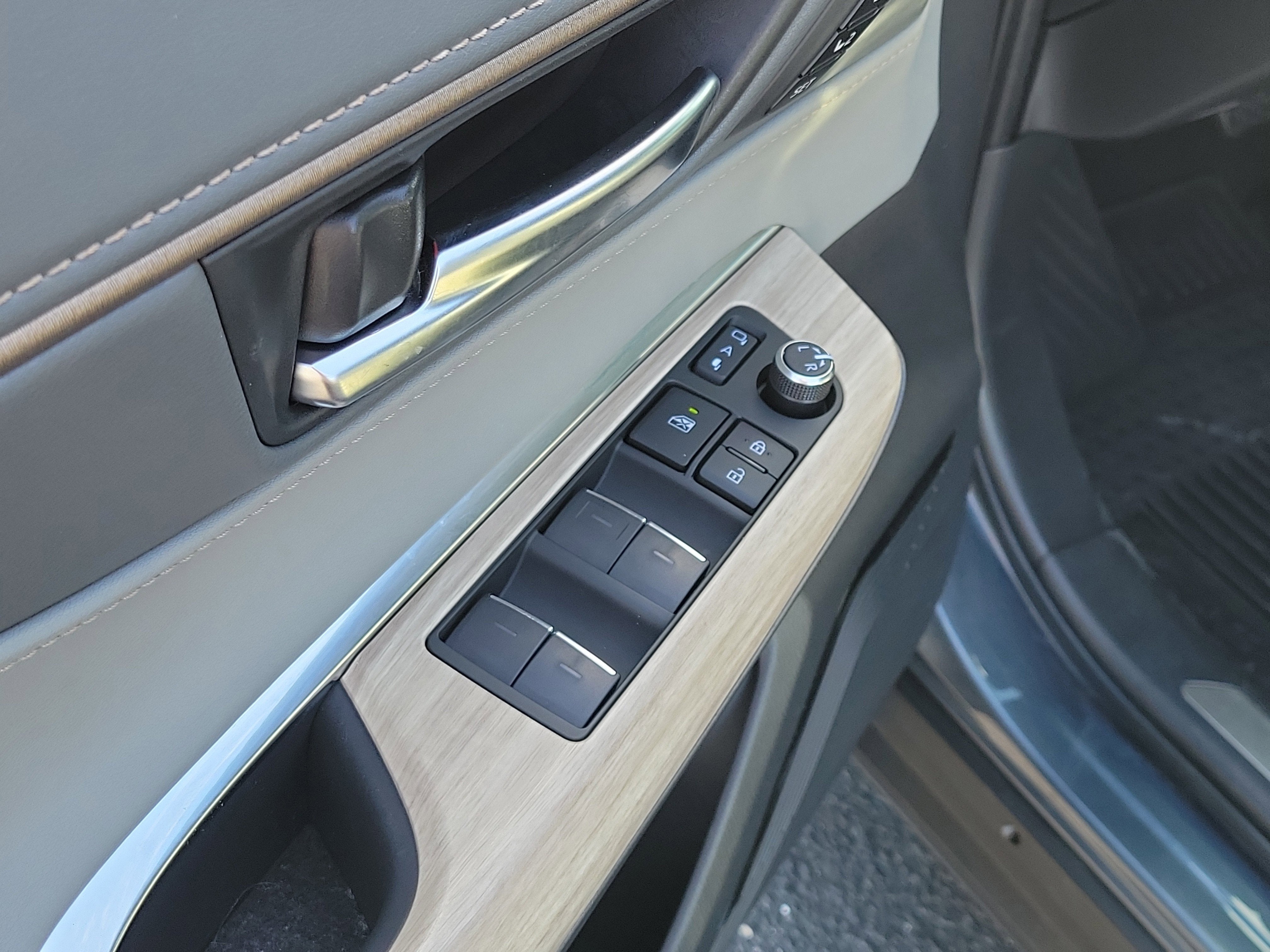 2024 Toyota Venza Limited