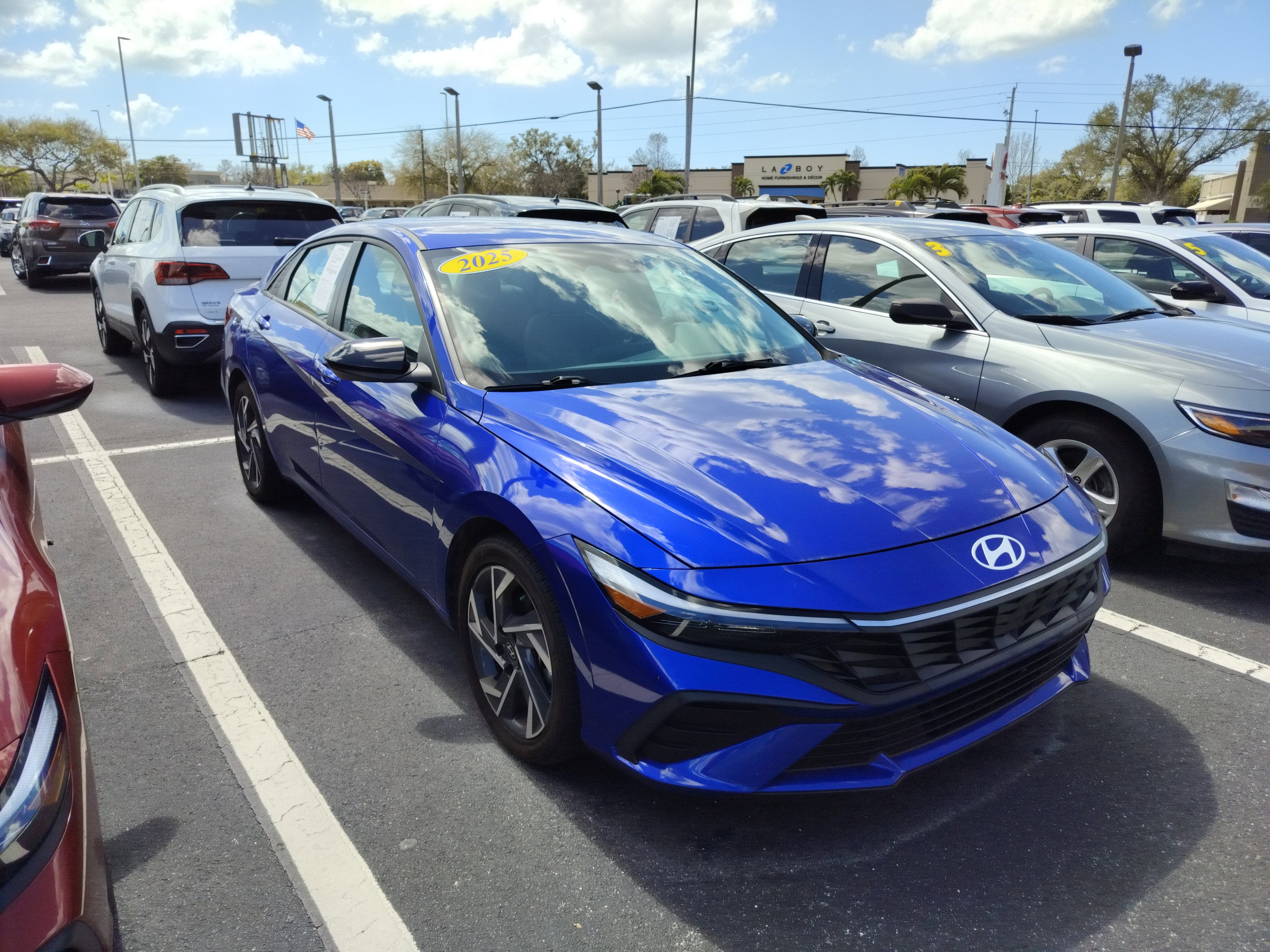 2025 Hyundai Elantra SEL Sport