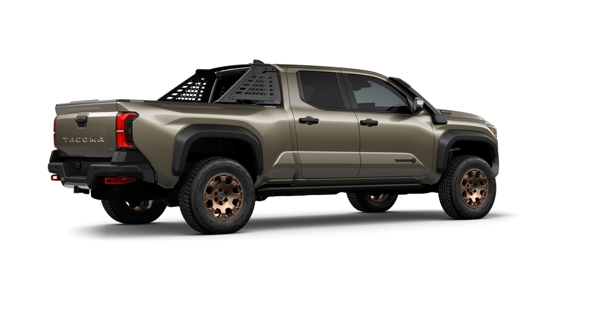 2026 Toyota Tacoma i-FORCE MAX Tacoma Trailhunter